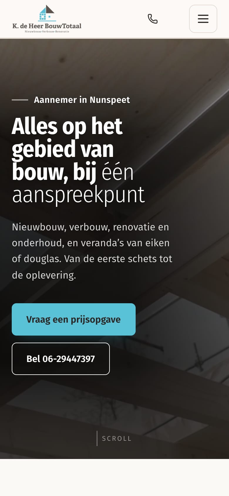 De startpagina van K. de Heer BouwTotaal op een telefoon